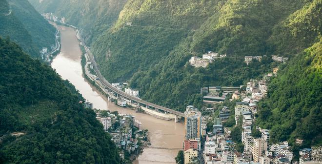 线城市”生活松弛人均自来熟麻将胡了中国最不卷的“一(图8)