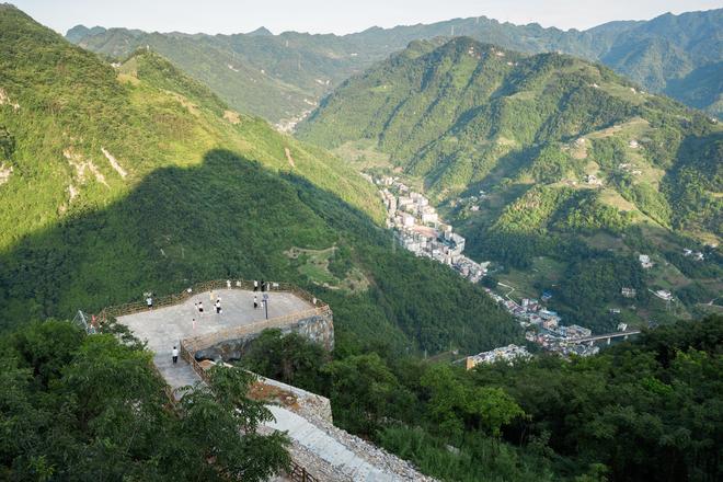 线城市”生活松弛人均自来熟麻将胡了中国最不卷的“一(图20)