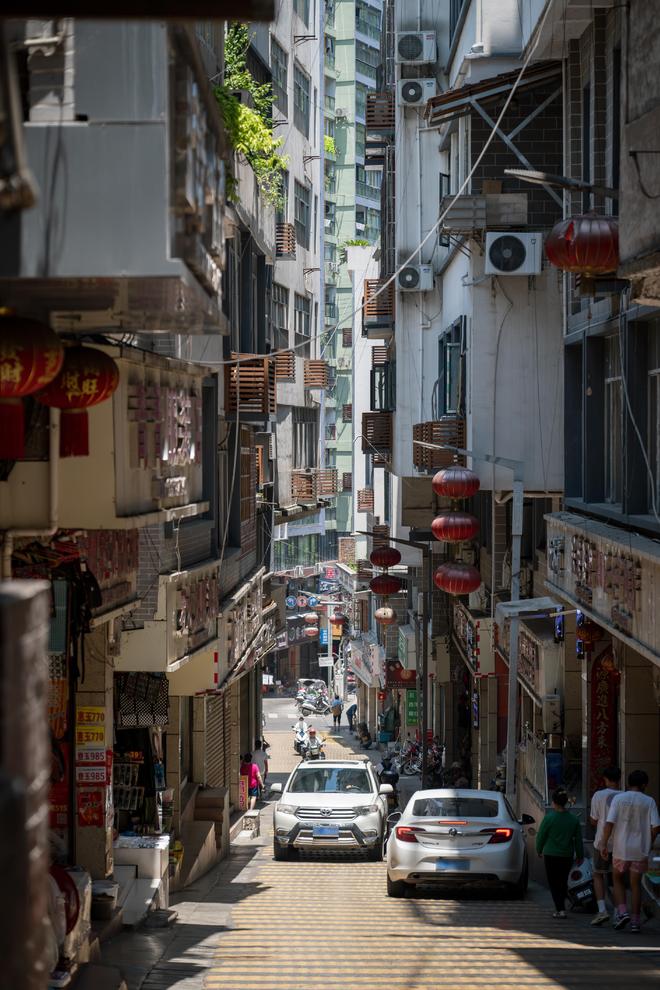 线城市”生活松弛人均自来熟麻将胡了中国最不卷的“一(图22)