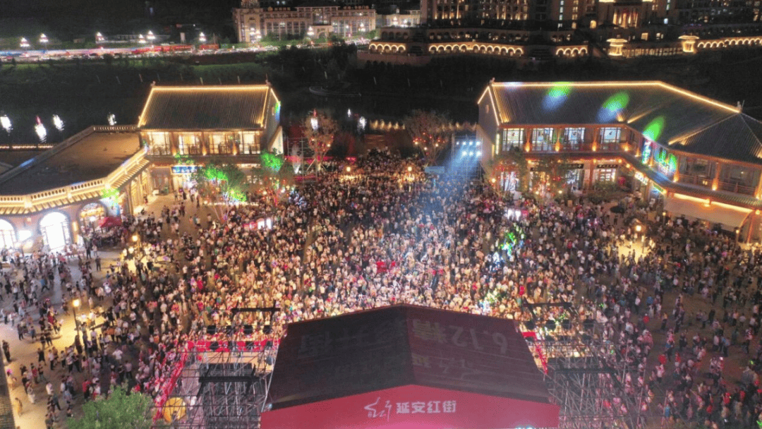 道：72个情绪价值营造标杆案例麻将胡了试玩旅游餐饮场景破局之(图88)