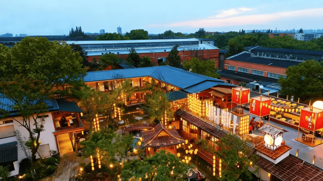 道:72个情绪价值营造标杆案例麻将胡了试玩旅游餐饮场景破局之(图36) 道:72个情绪价值营造标杆案例麻将胡了试玩旅游餐饮场景破局之(图36)